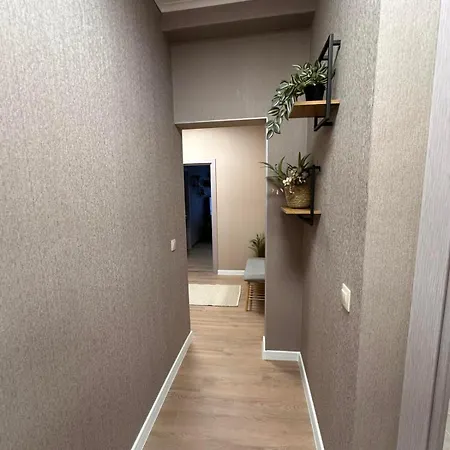 Apartament Crow 3 *